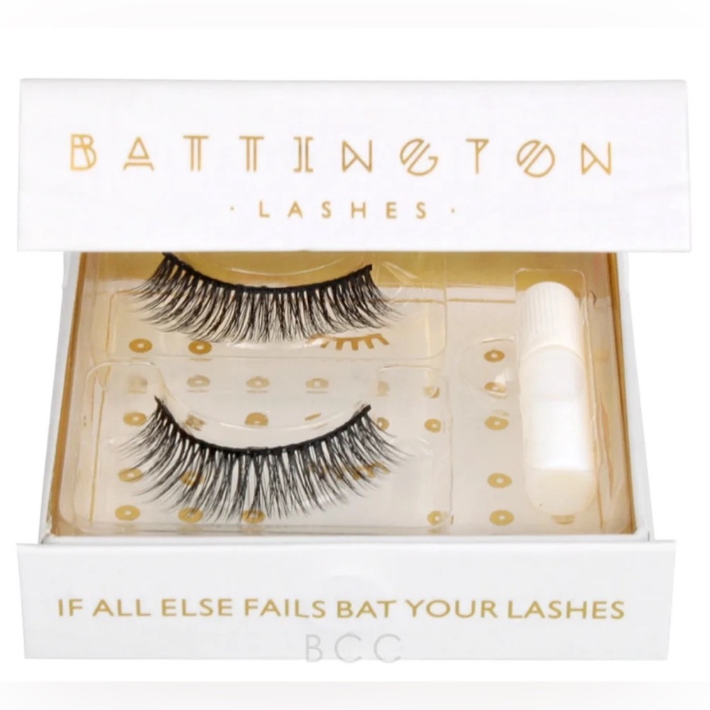 Battington Lashes Monroe 3D Black Silk Lashes new in box